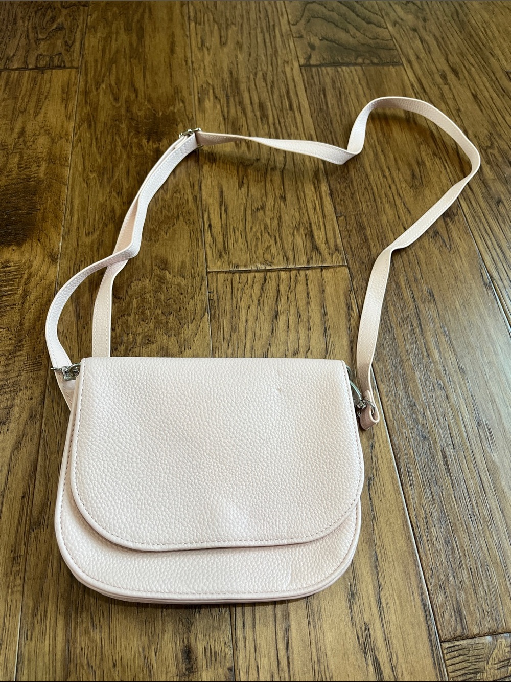 thirty-one Pale Pink Pebbled Crossbody Bag